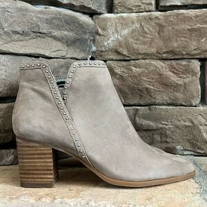 Sole‎ Society Dalphine Studded Ankle Boots / Sz 6.5